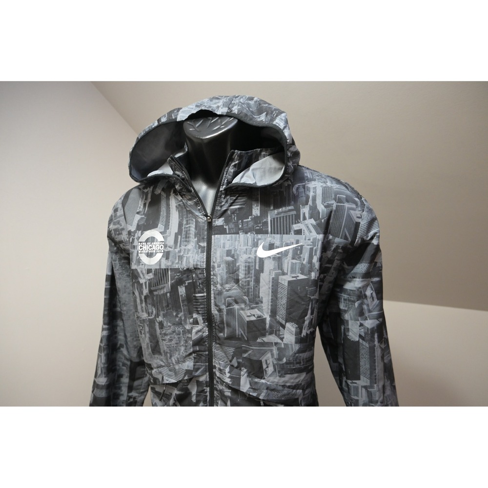 Nike Running Chicago Marathon 2018 Jacket Mens Large Gray City Print Hooded